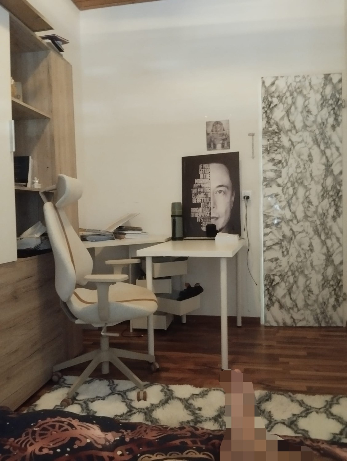 Camera in un appartamento condiviso, foto 3 di 10