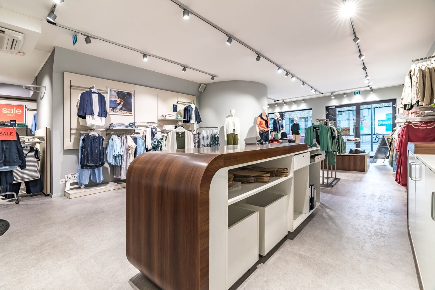 129m² commerciale