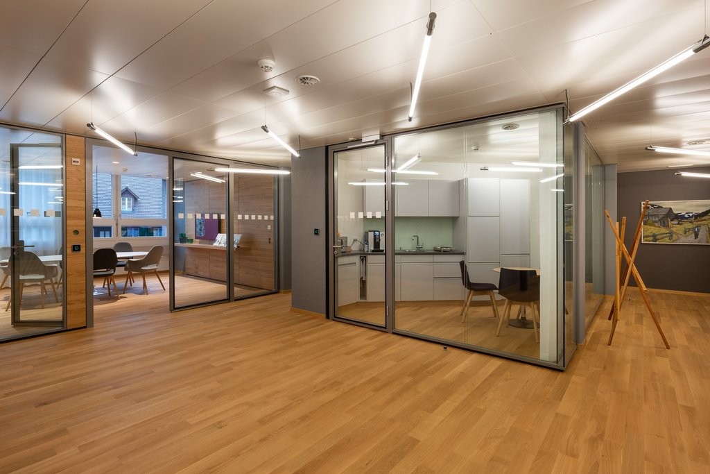 63m² office