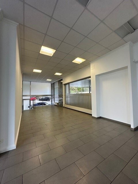 121m² commerciale, foto 3 di 7