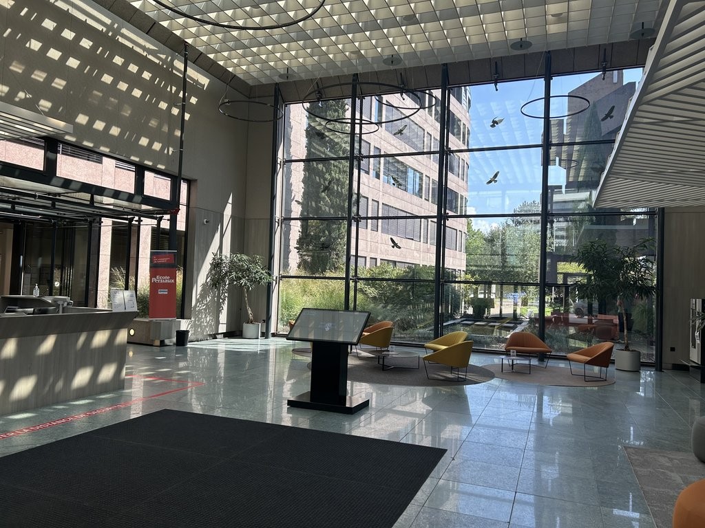 677m² ufficio