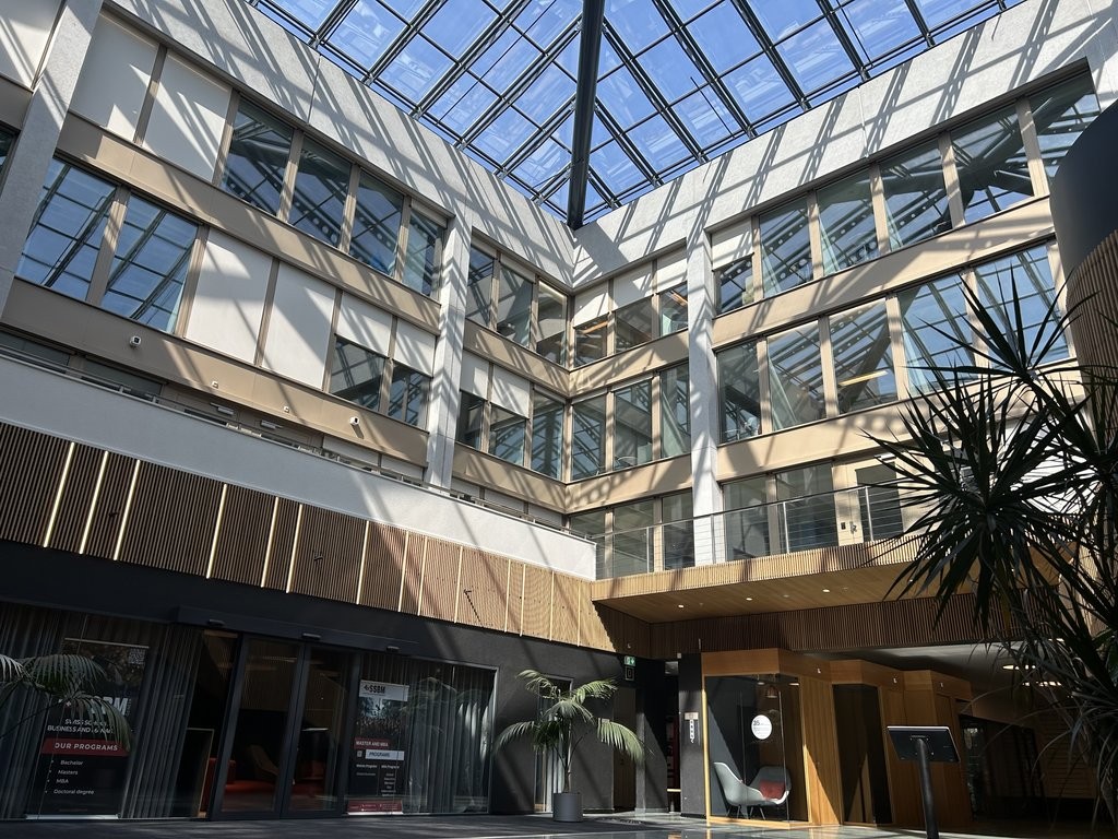 677m² ufficio