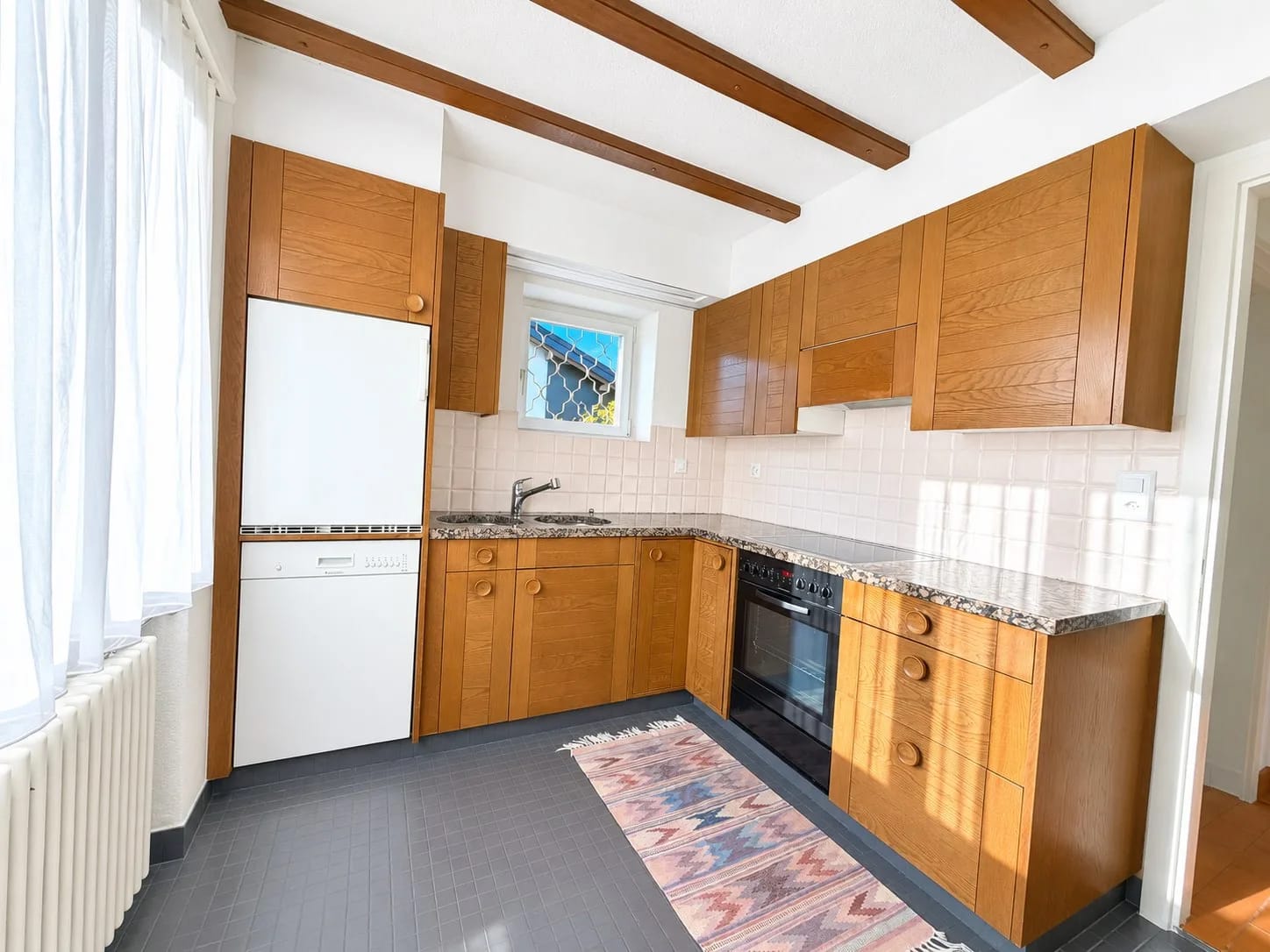 Casa unifamiliare con 5 ½ locali, foto 4 di 10