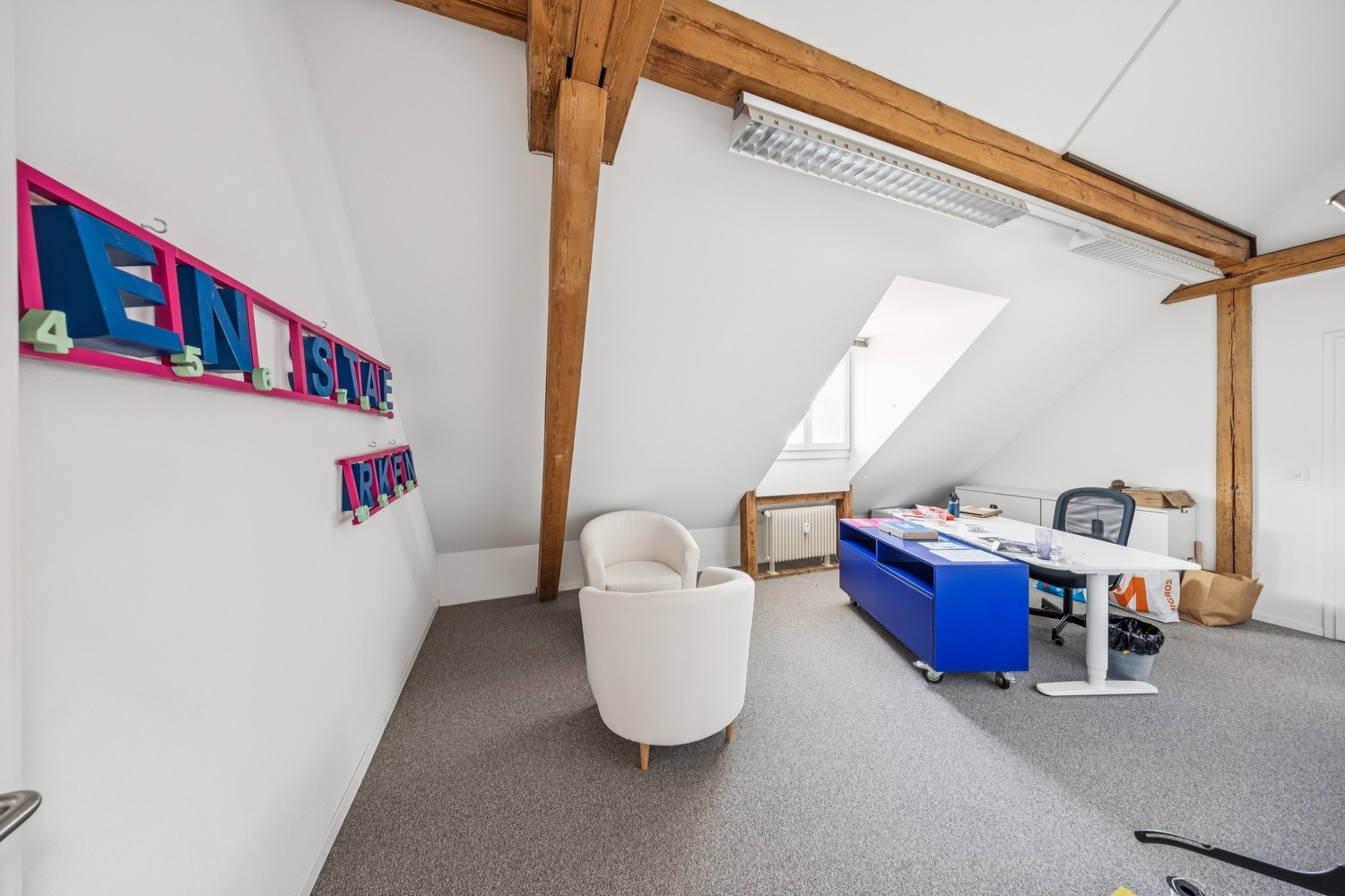 606m² bureau