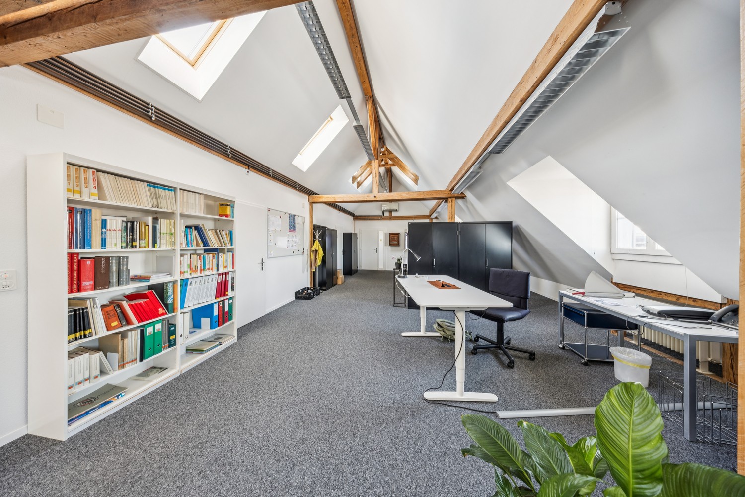 606m² bureau