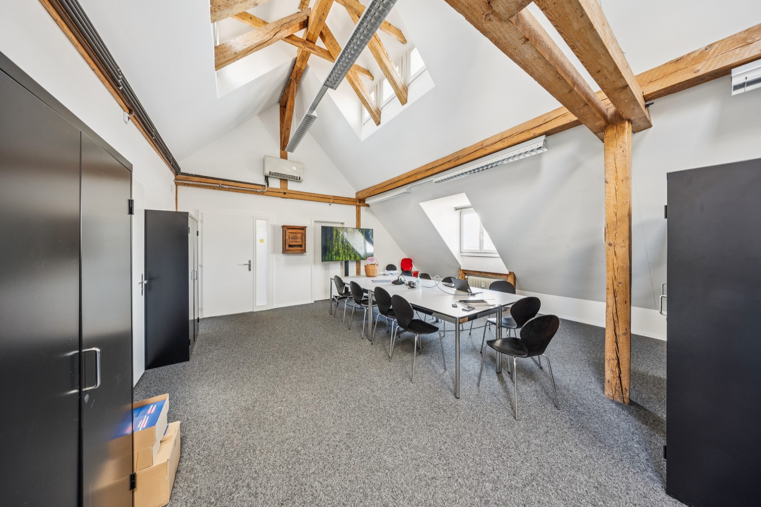 606m² bureau