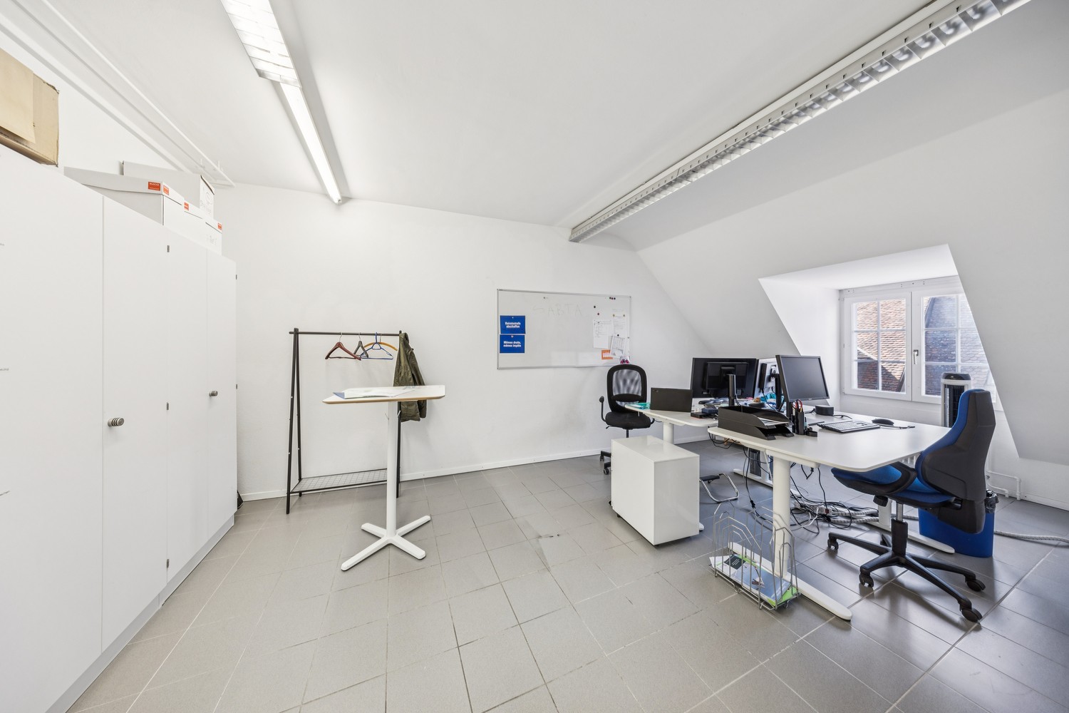 606m² bureau