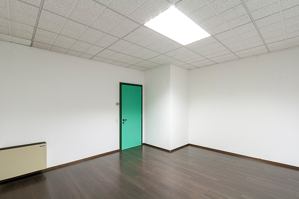 87m² office