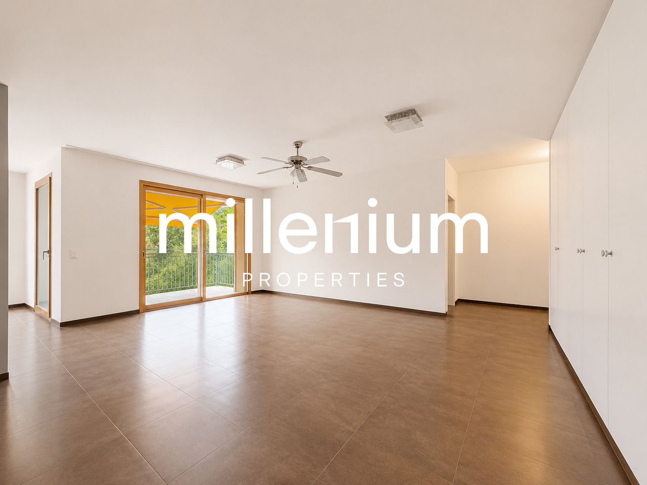 Appartamento di 6 locali, foto 4 di 10