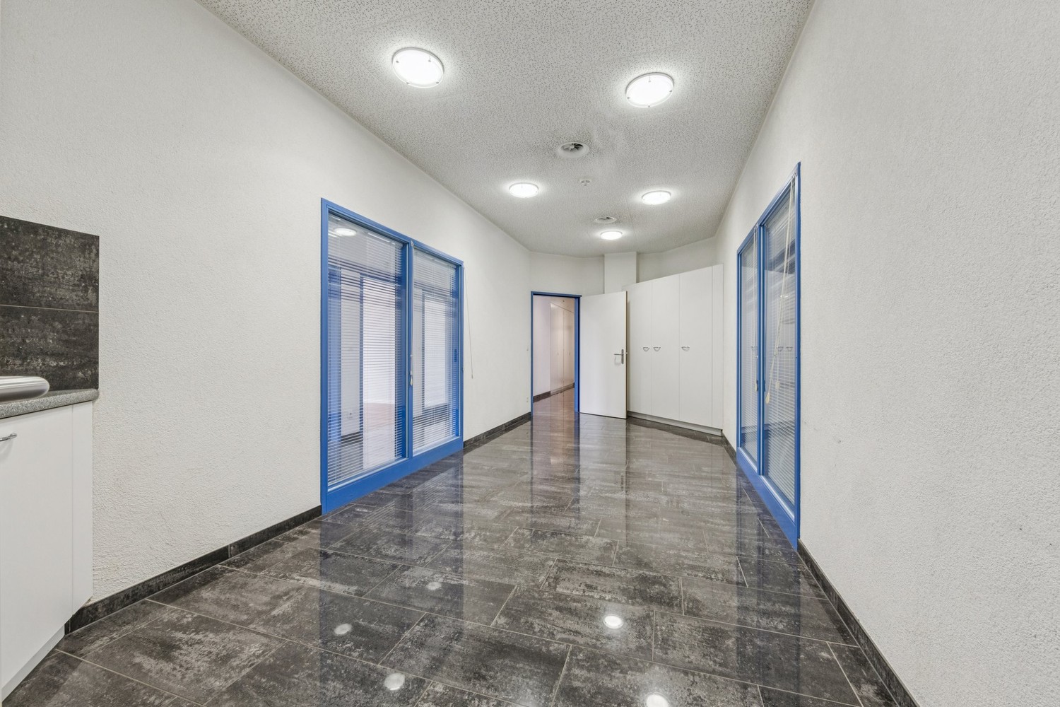 305m² ufficio, foto 4 di 10