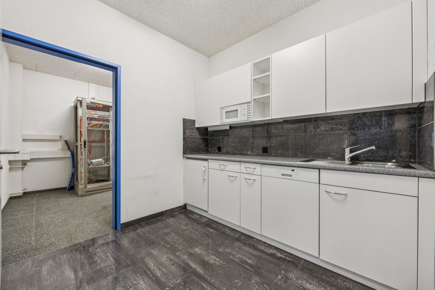 305m² ufficio, foto 5 di 10