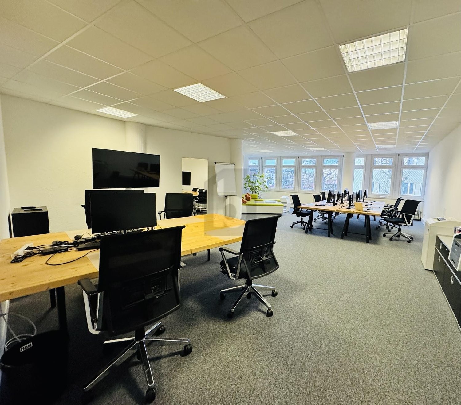 250m² ufficio