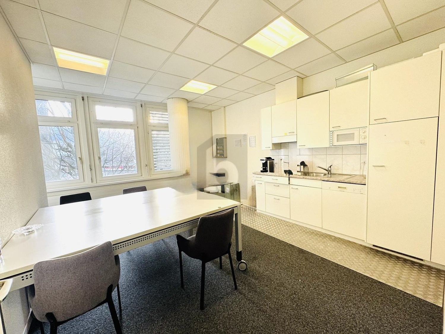250m² ufficio