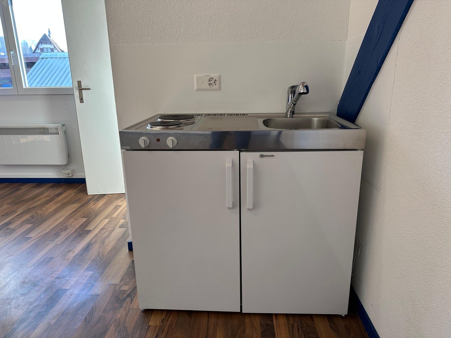 55m² office