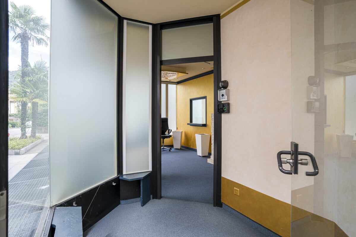 commerce de 162m²