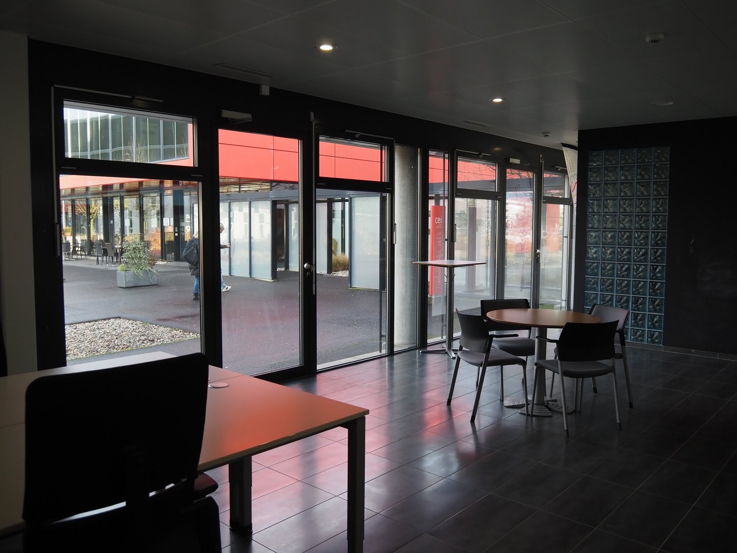 negozio di 82m²