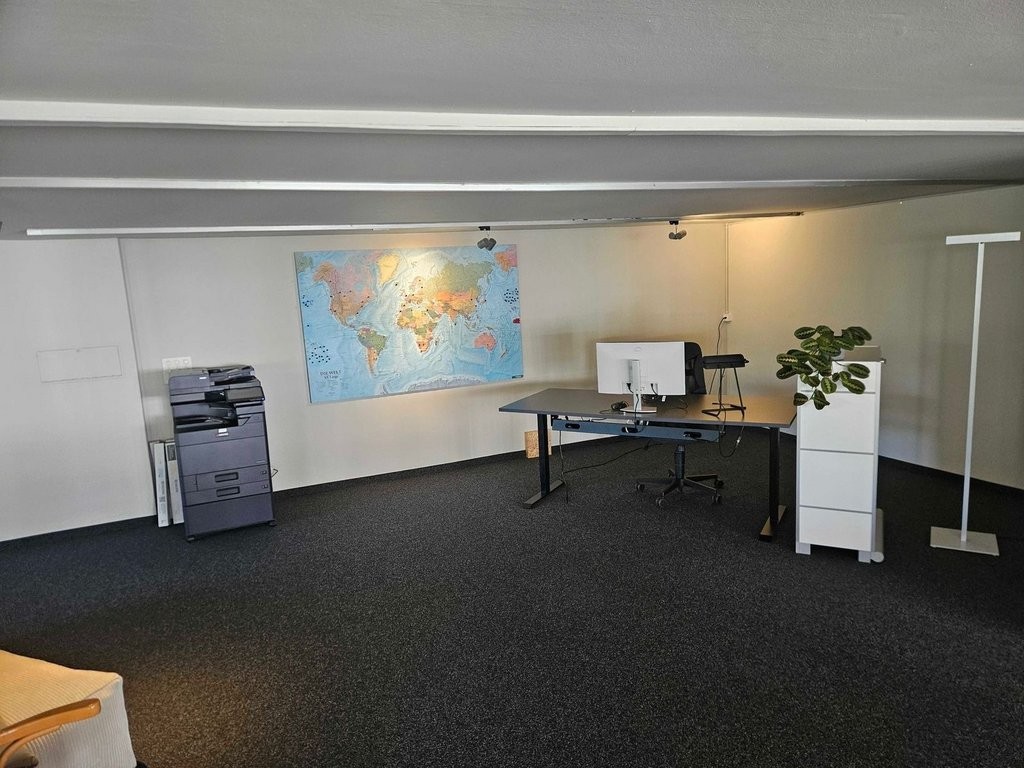 275m² commerciale