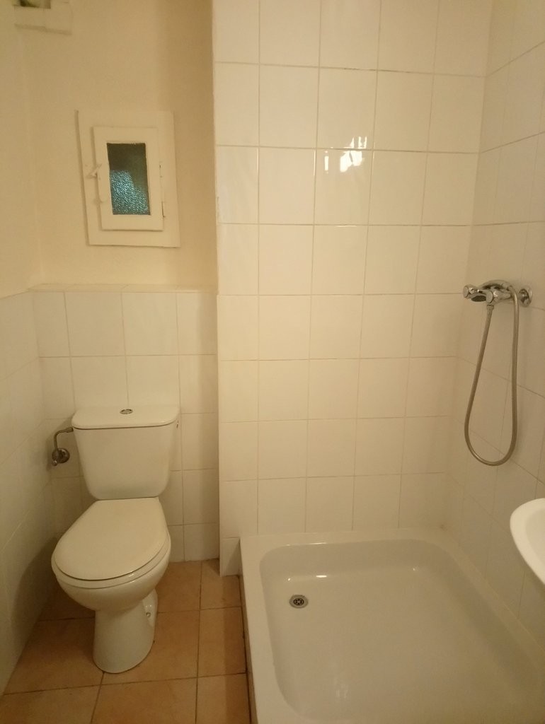 31m² commerciale, foto 3 di 4