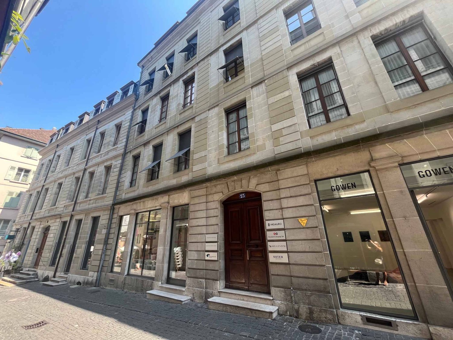 211m² office, foto 1 di 10