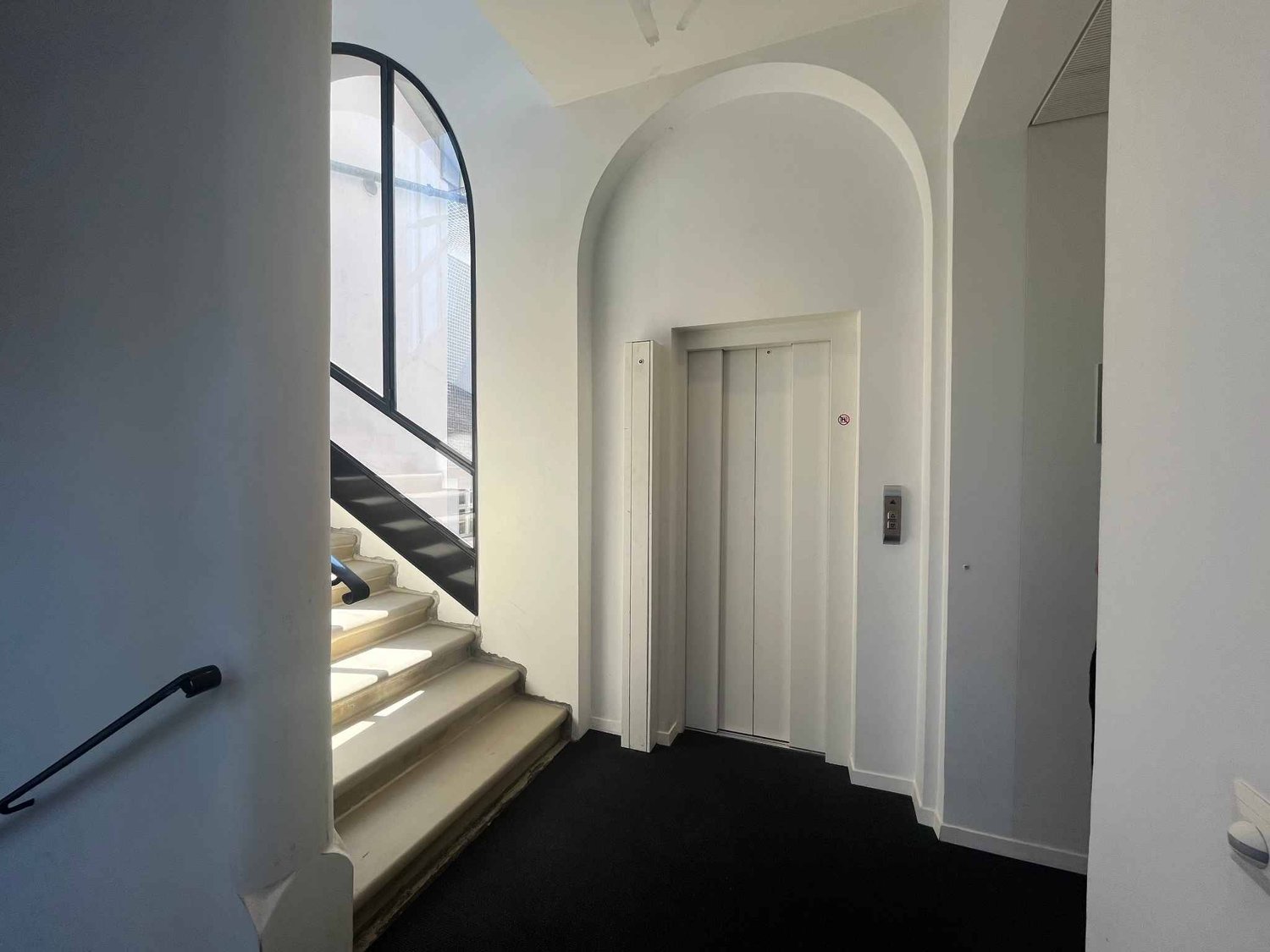 211m² office, foto 4 di 10