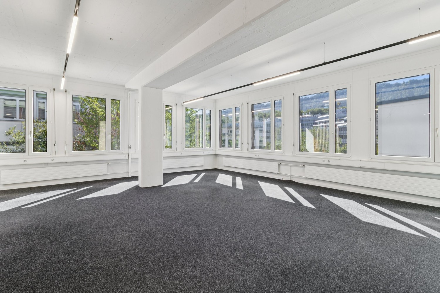 872m² commerciale, foto 5 di 9