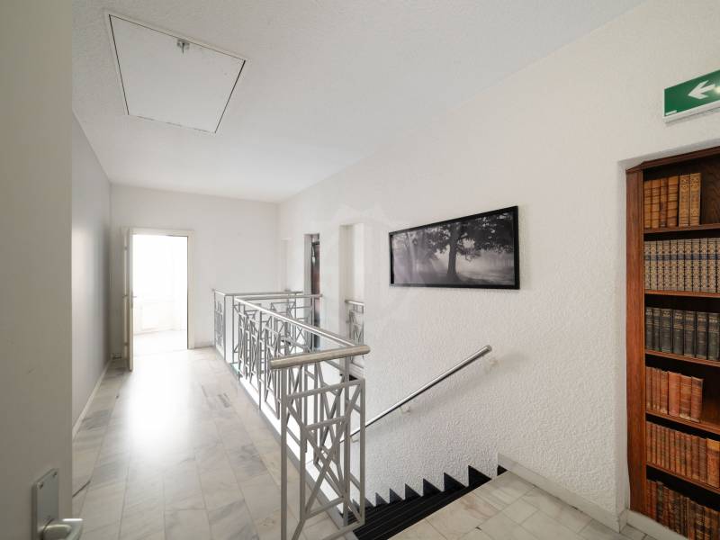 316m² arcade, foto 5 di 5