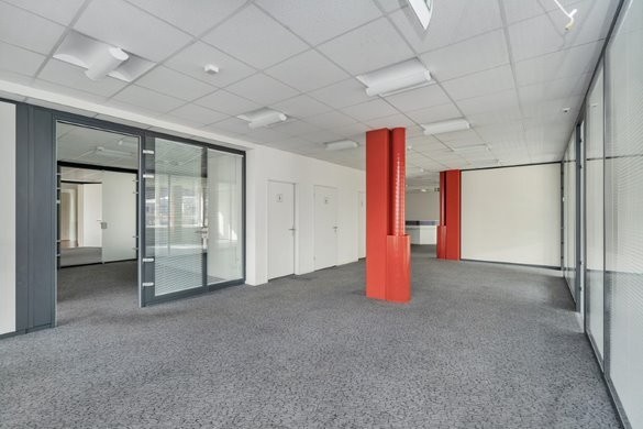 830m² ufficio, foto 9 di 10