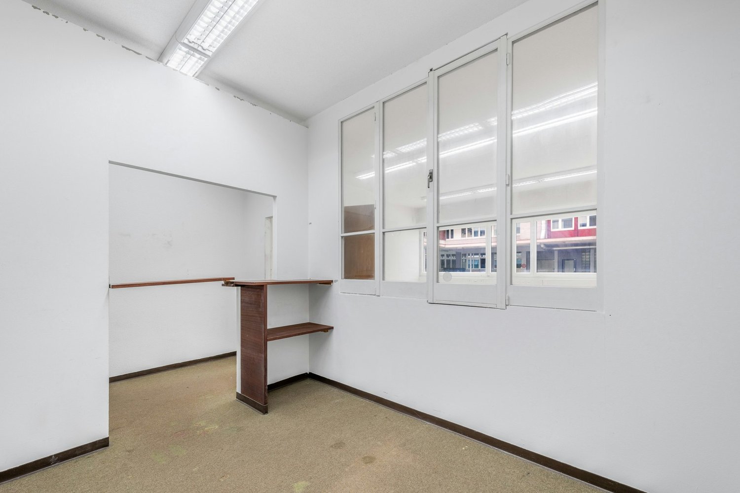 33m² office