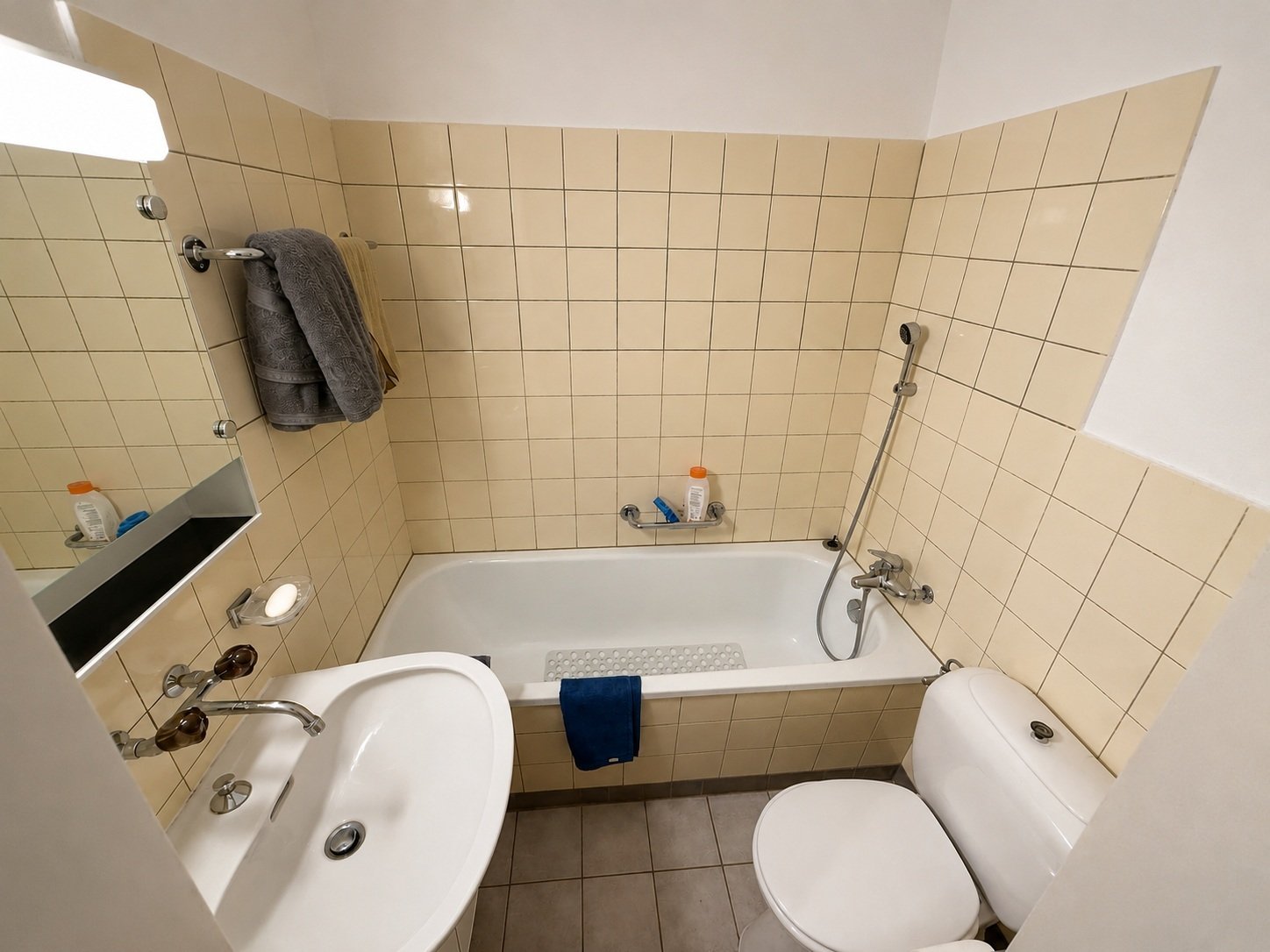 2 ½ rooms furnished flat, foto 6 di 7