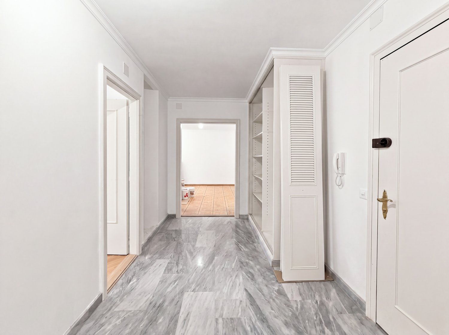 Appartamento di 4 locali, foto 7 di 10