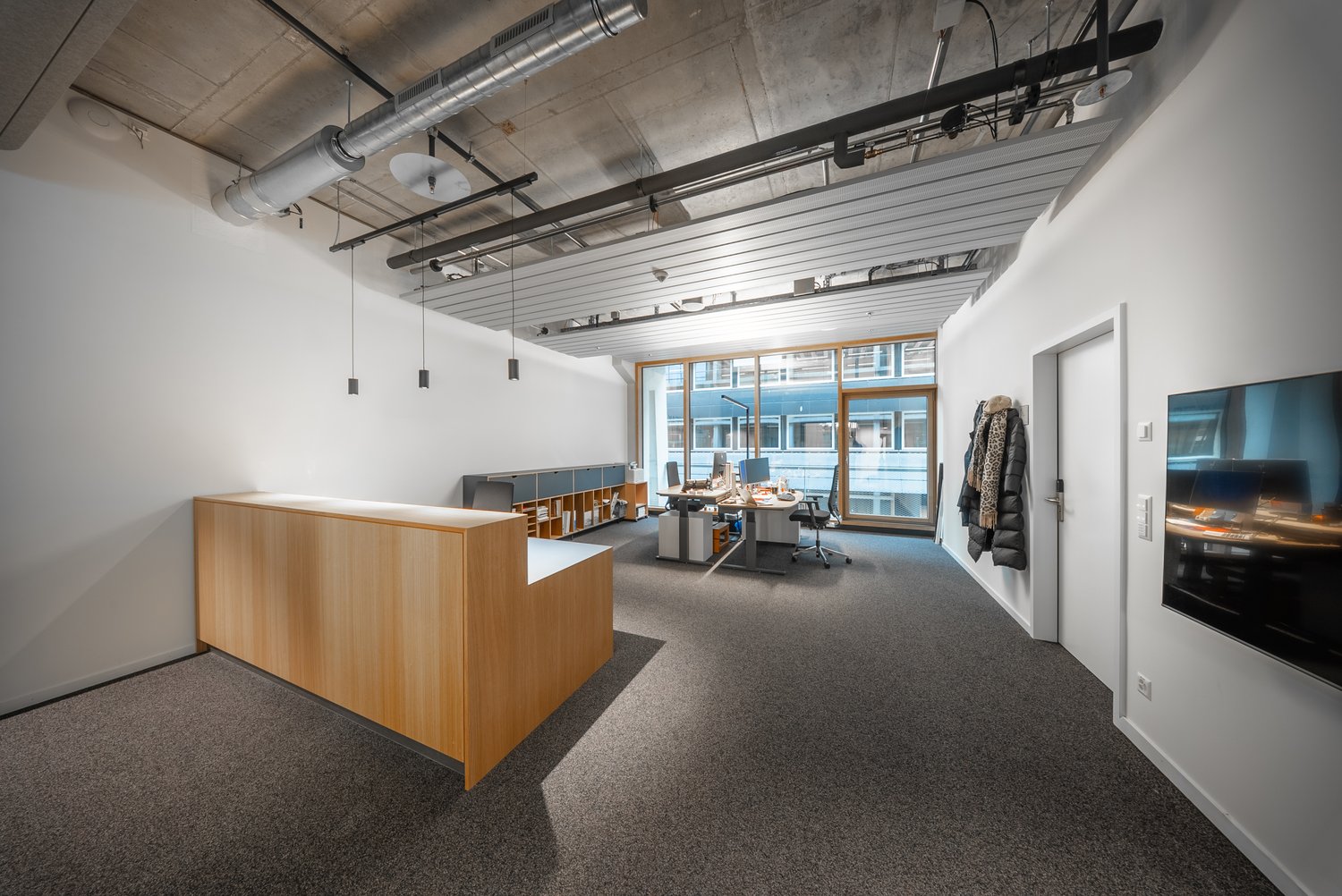 2468m² commerciale