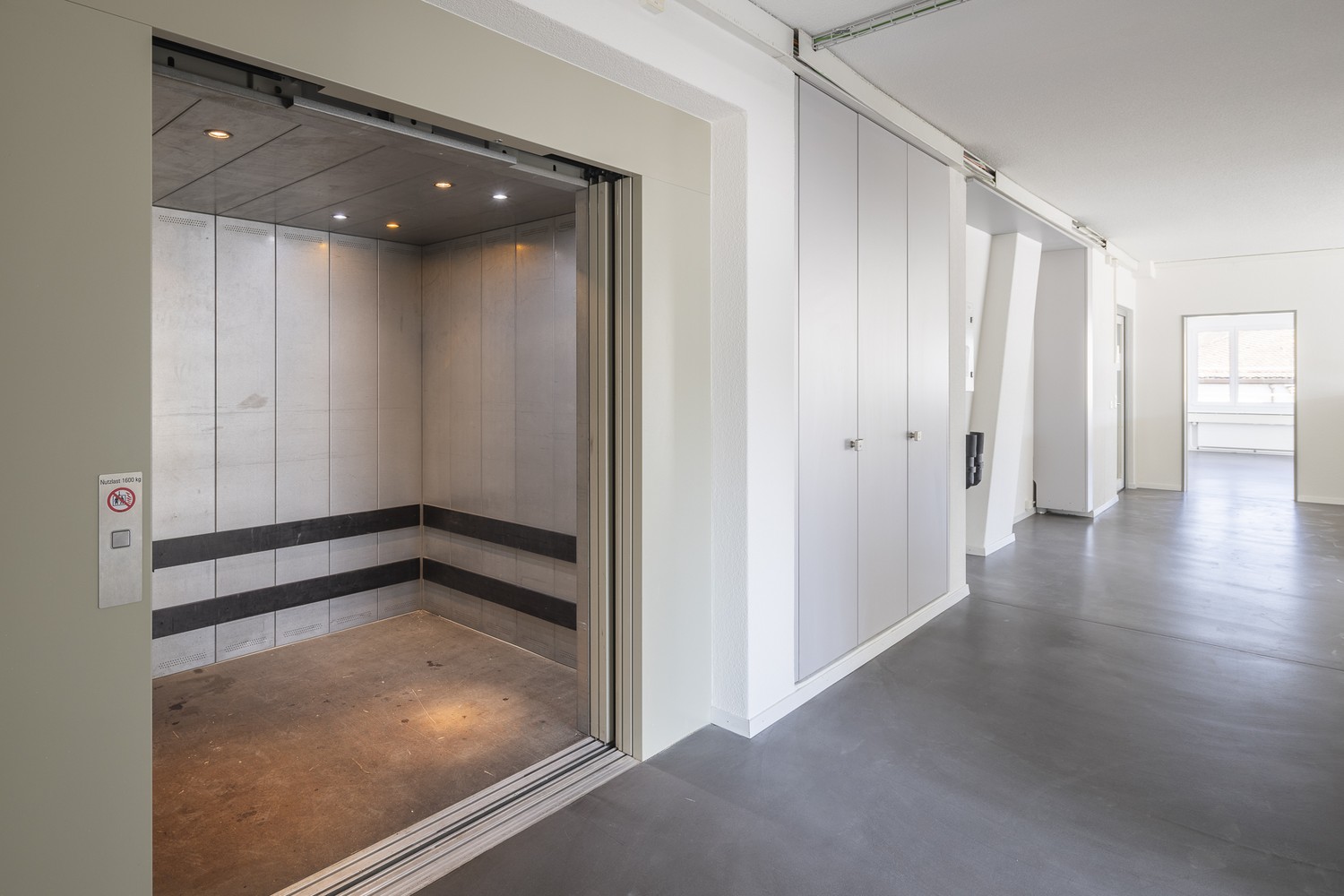 241m² ufficio