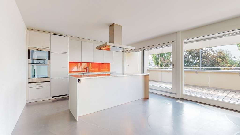 Appartamento mansardato di 3 ½ locali, foto 2 di 10