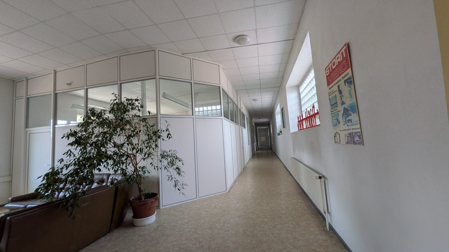 40m² commercial