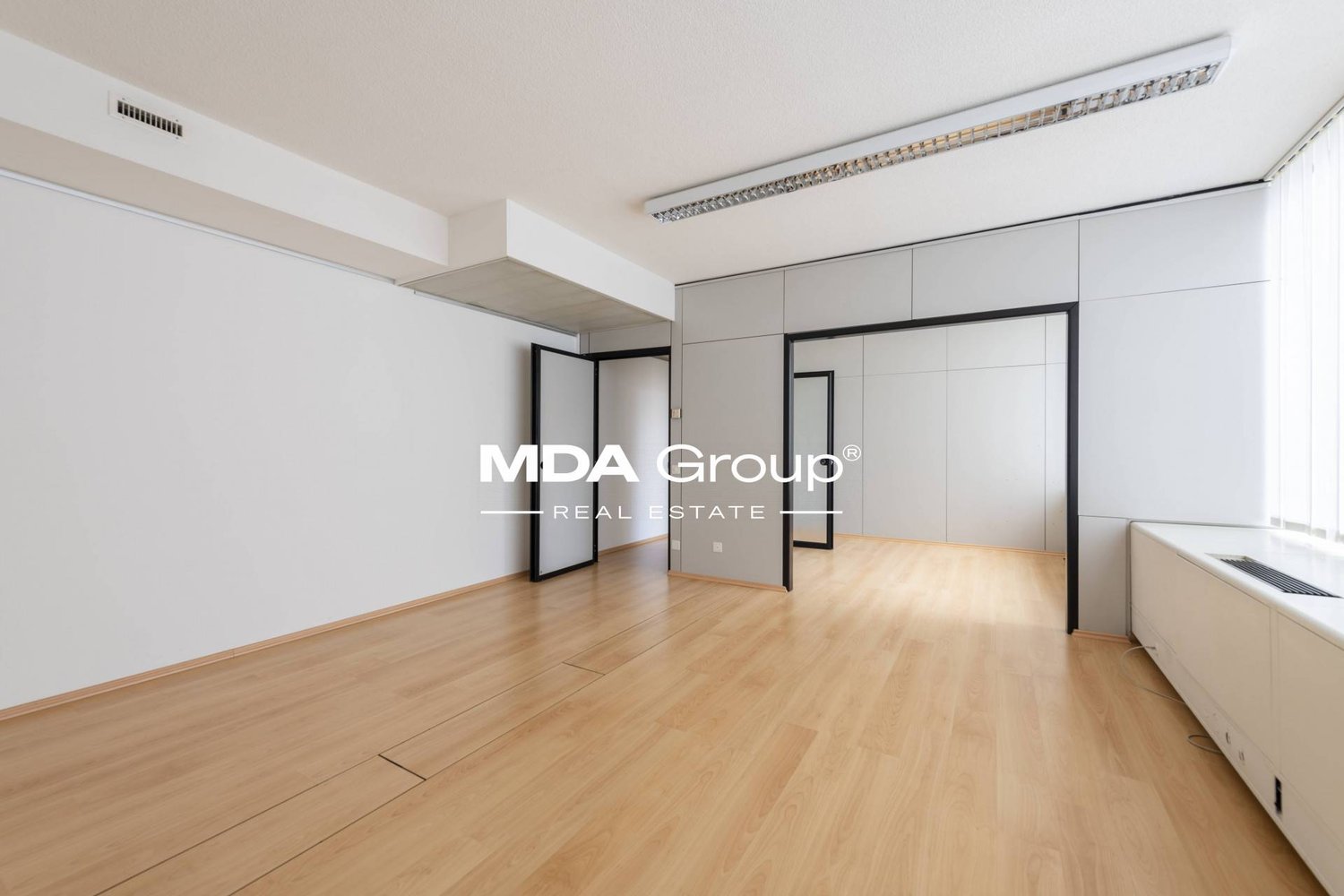 105m² office