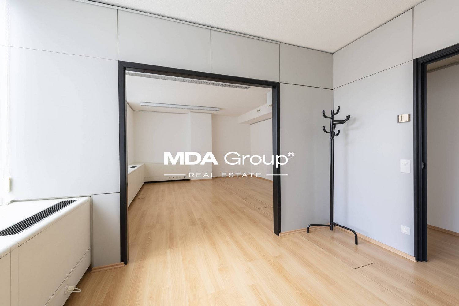 105m² office