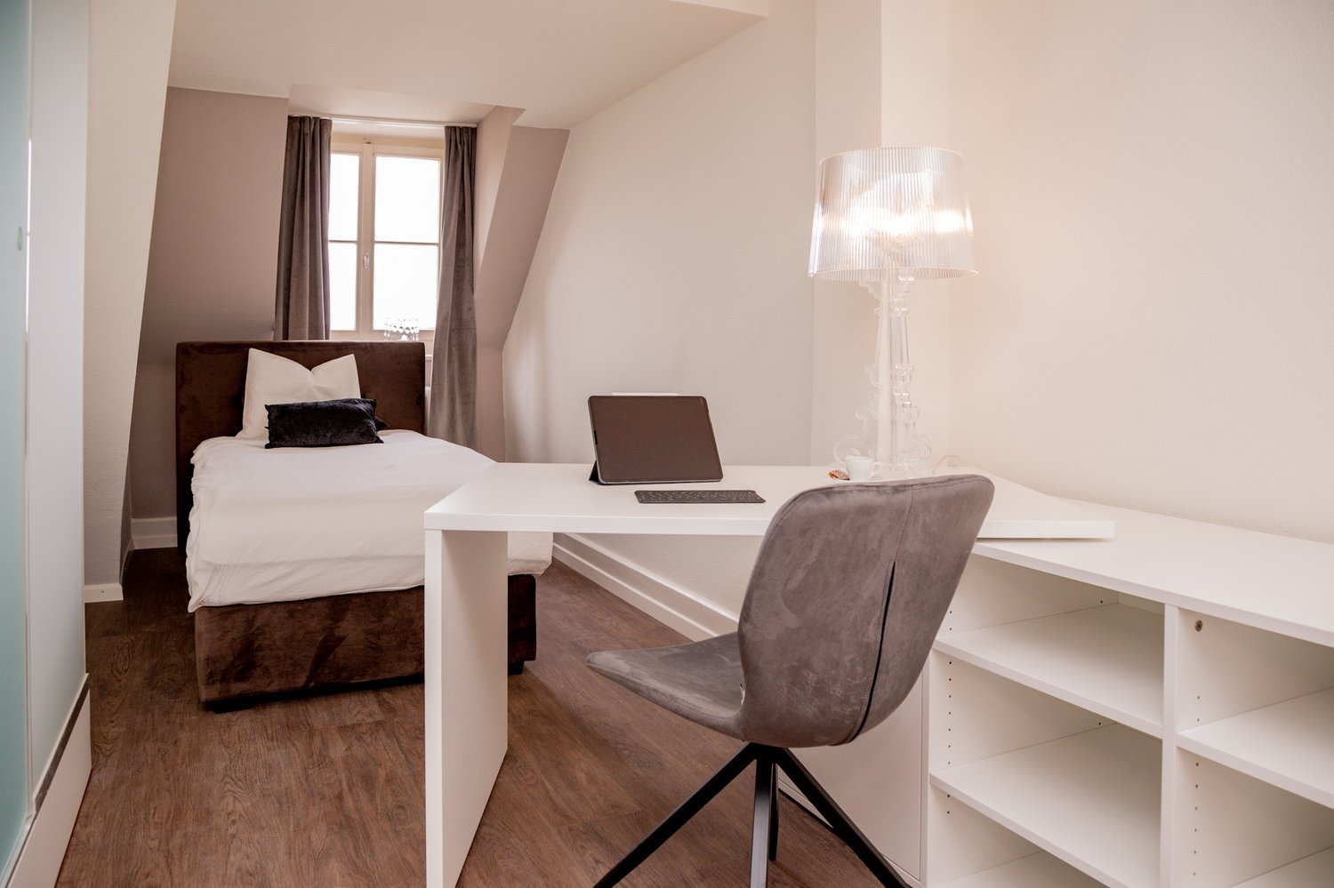 1 room furnished flat, foto 1 di 10