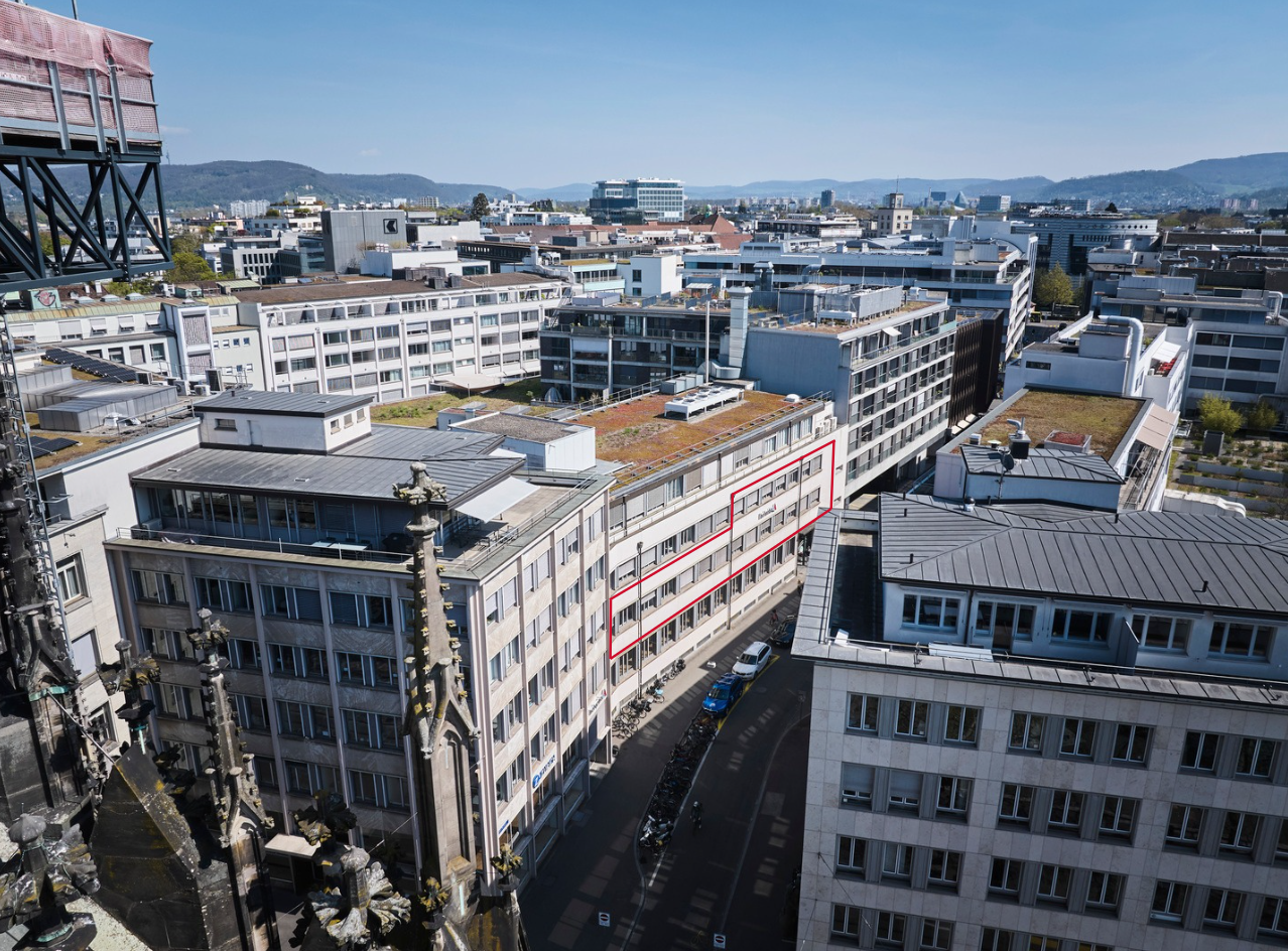 930m² office, foto 1 di 7