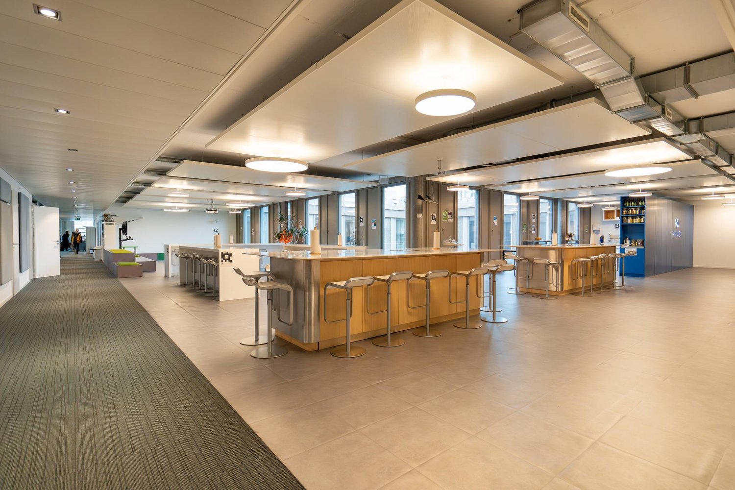 ufficio di 2100m²