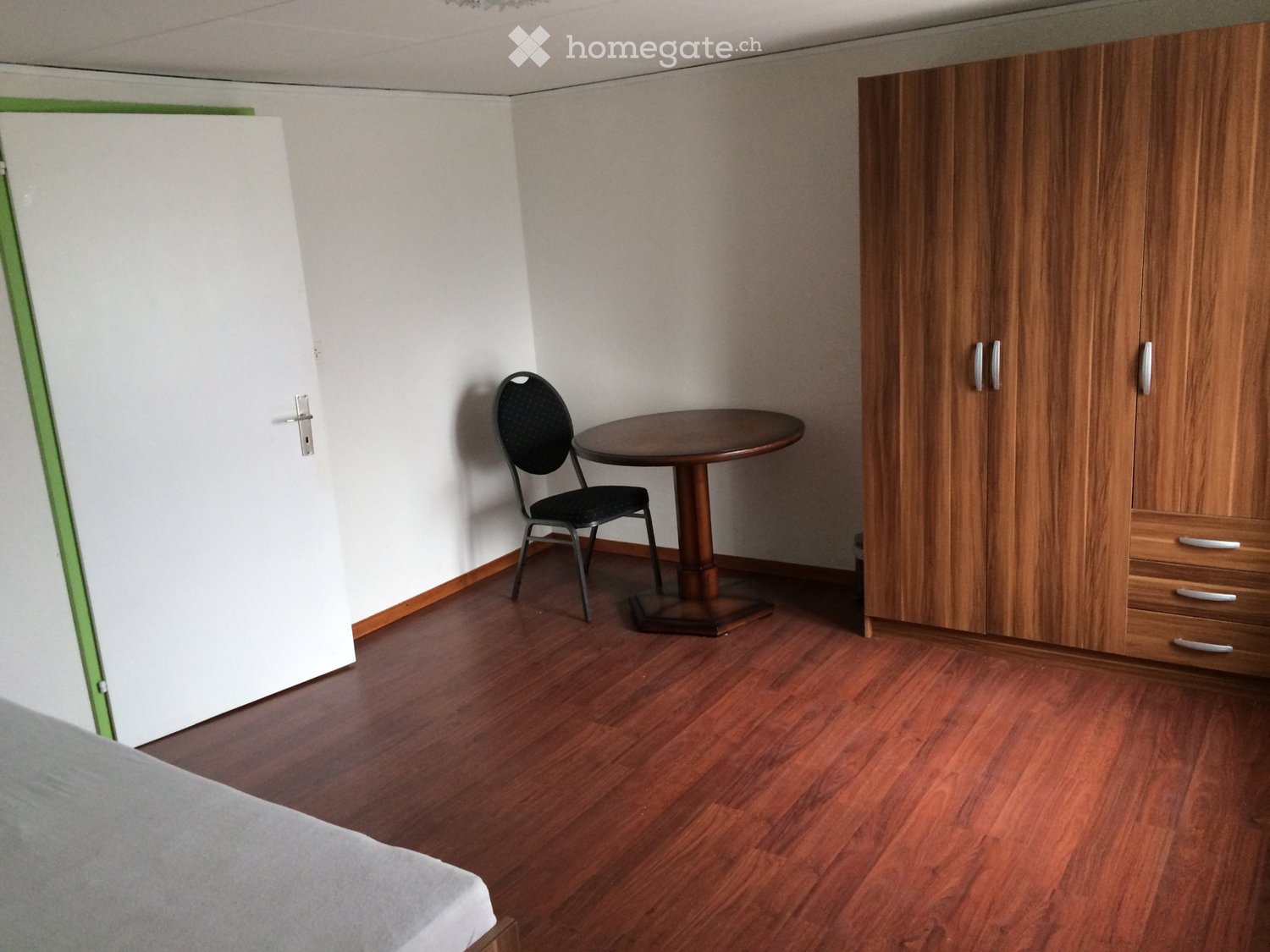 1 pièce chambre simple