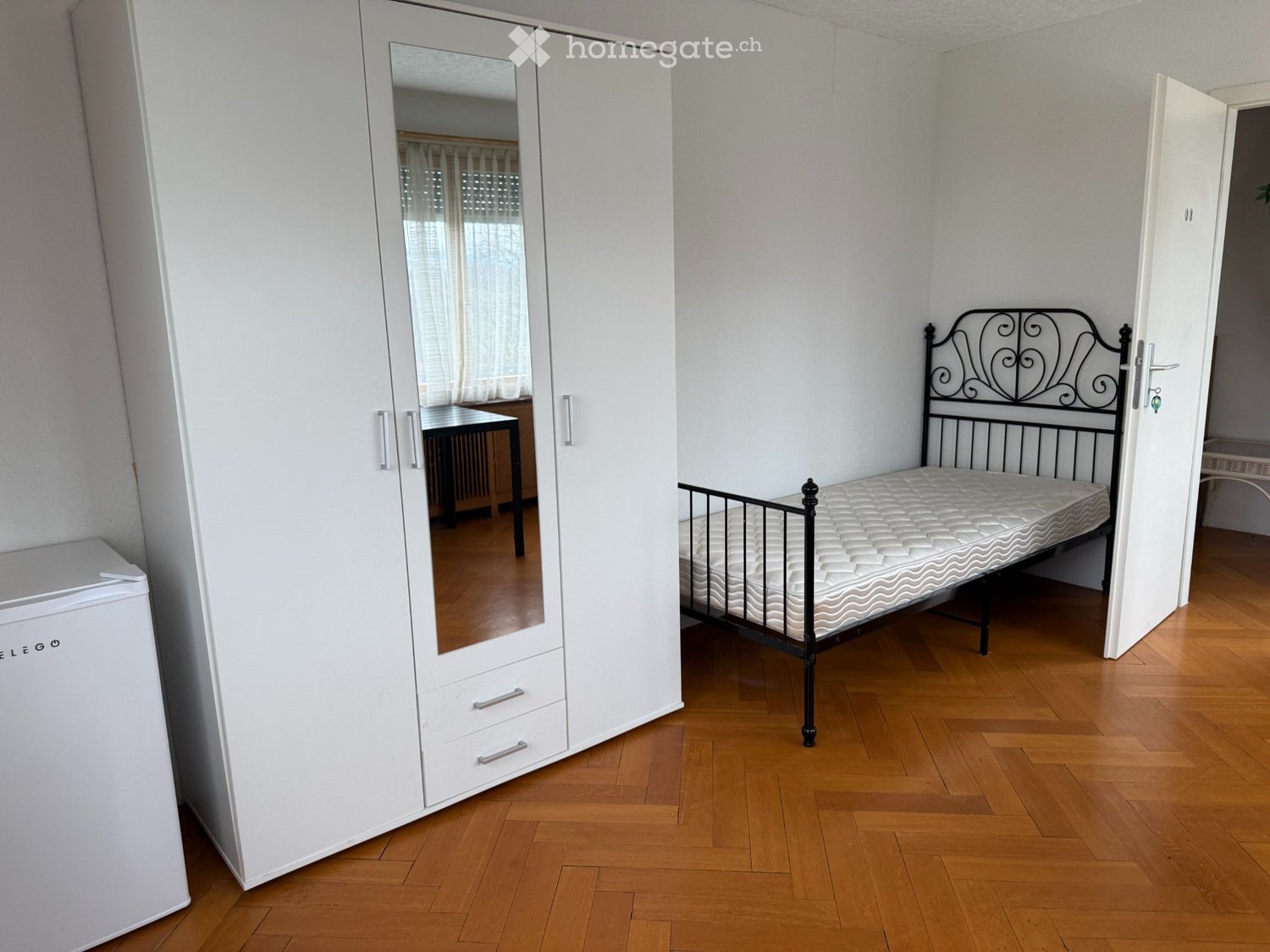 1 pièce chambre simple