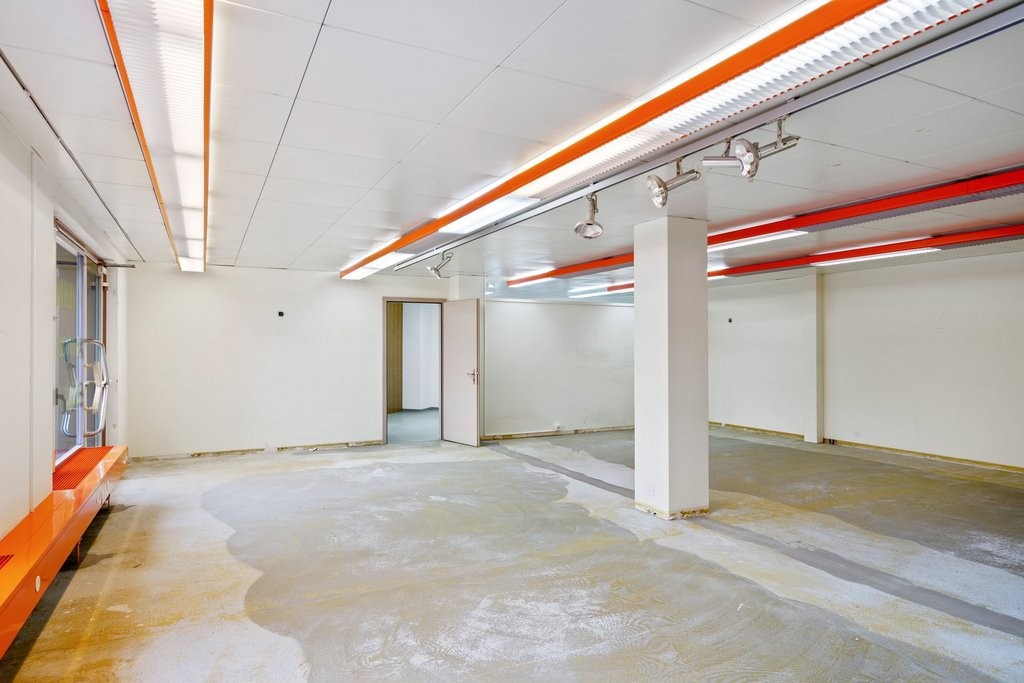 negozio di 130m²