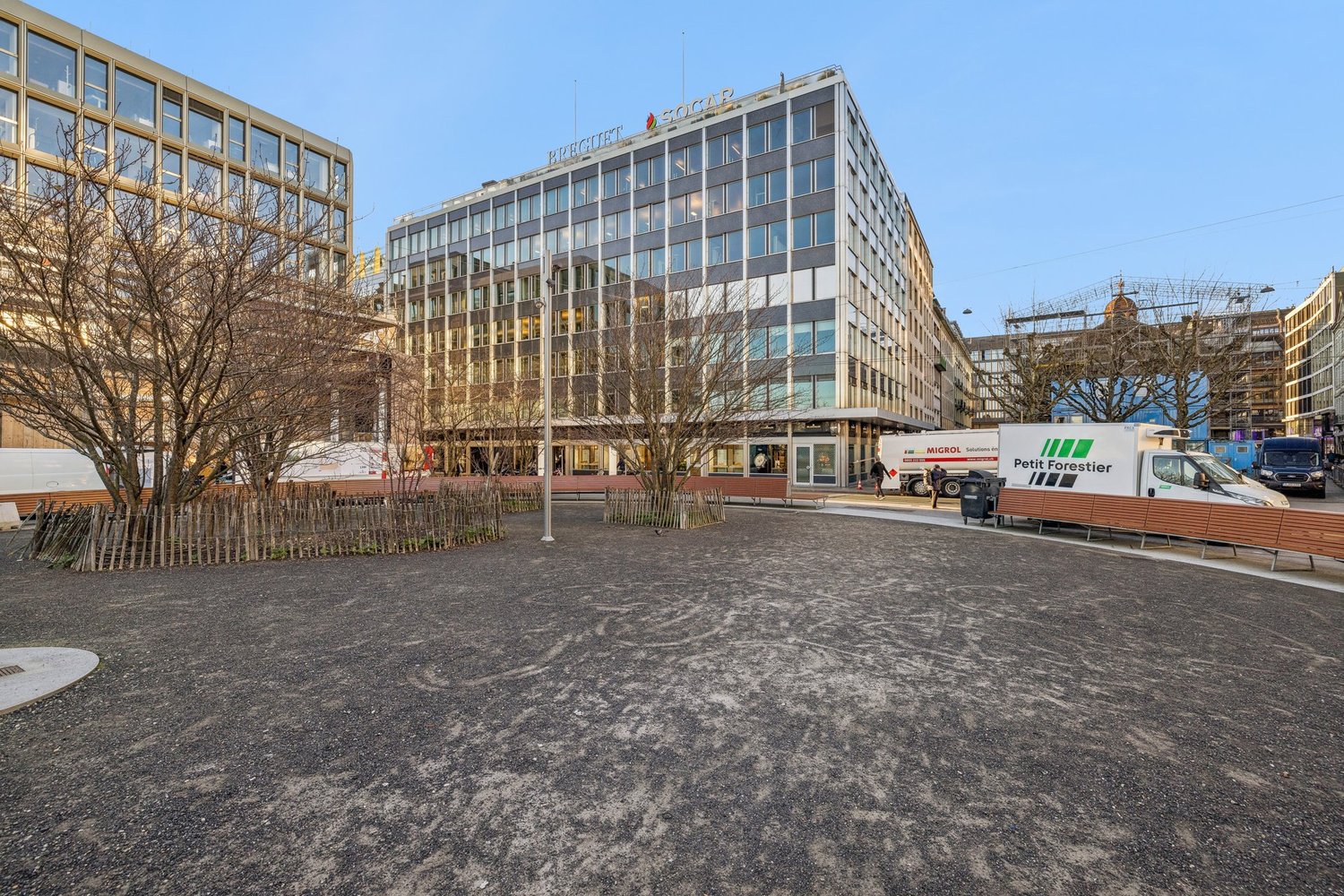 809m² ufficio, foto 2 di 4