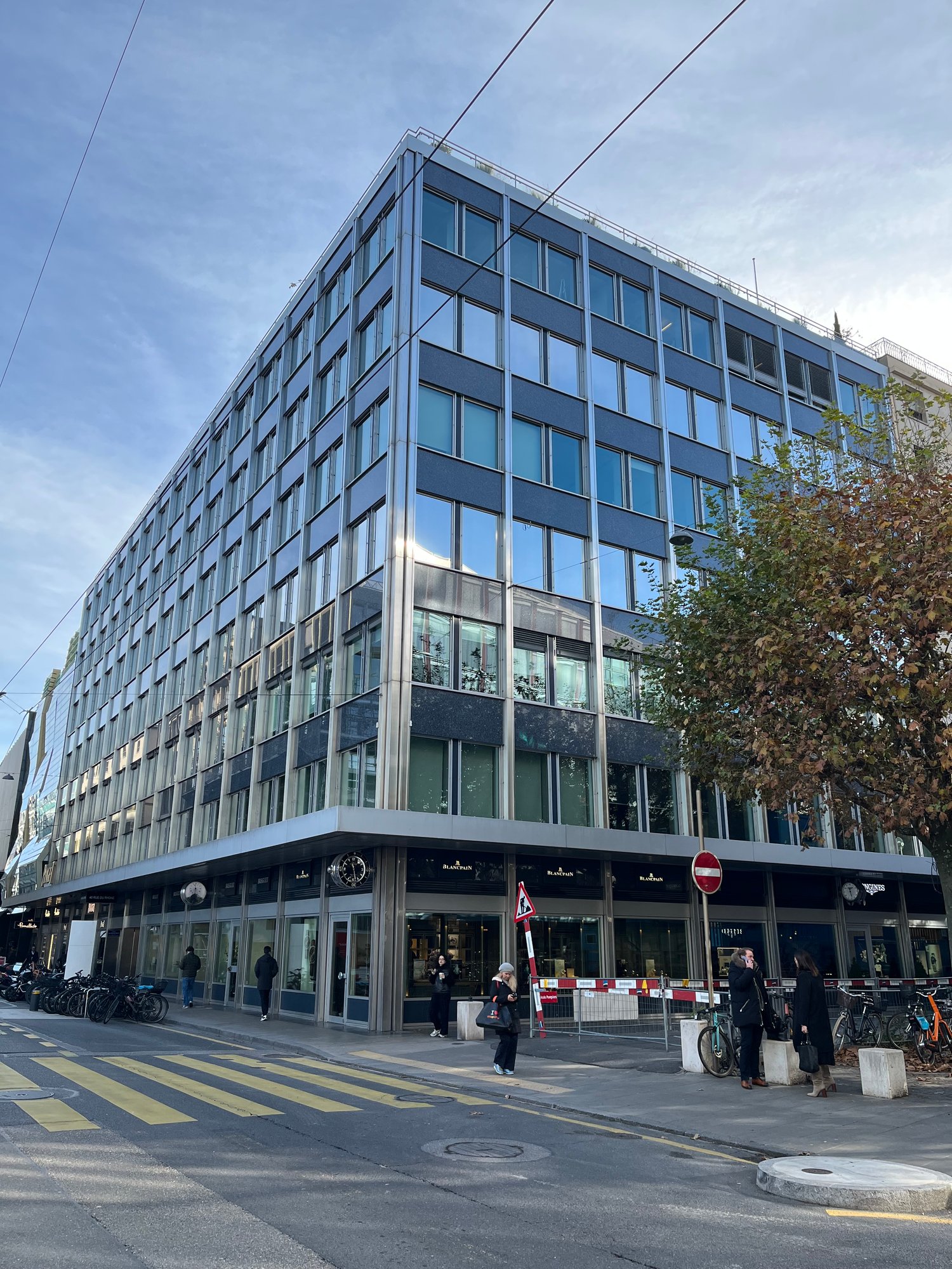 809m² ufficio, foto 1 di 4