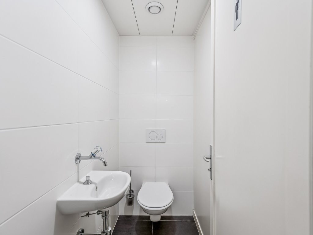 158m² office