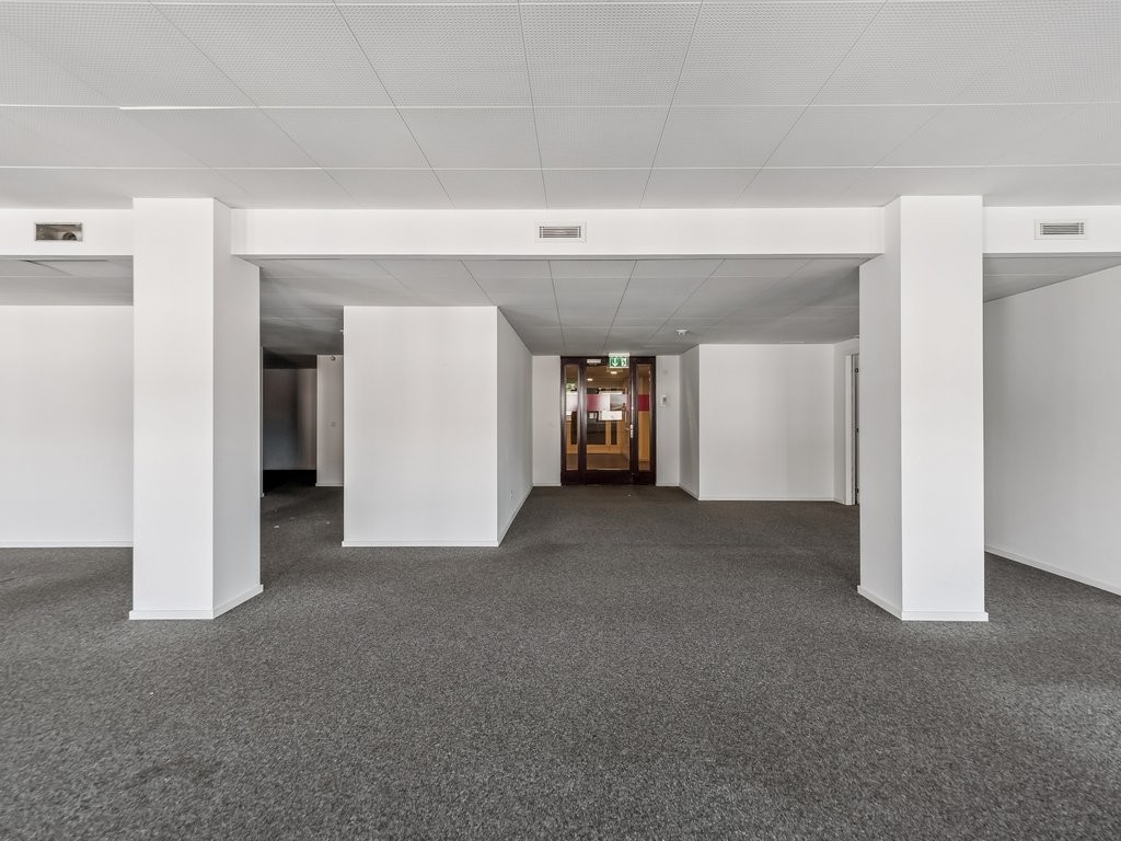 158m² office