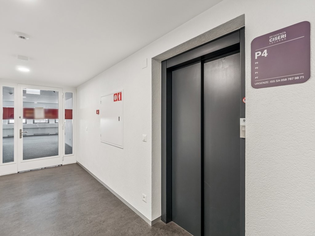 158m² office