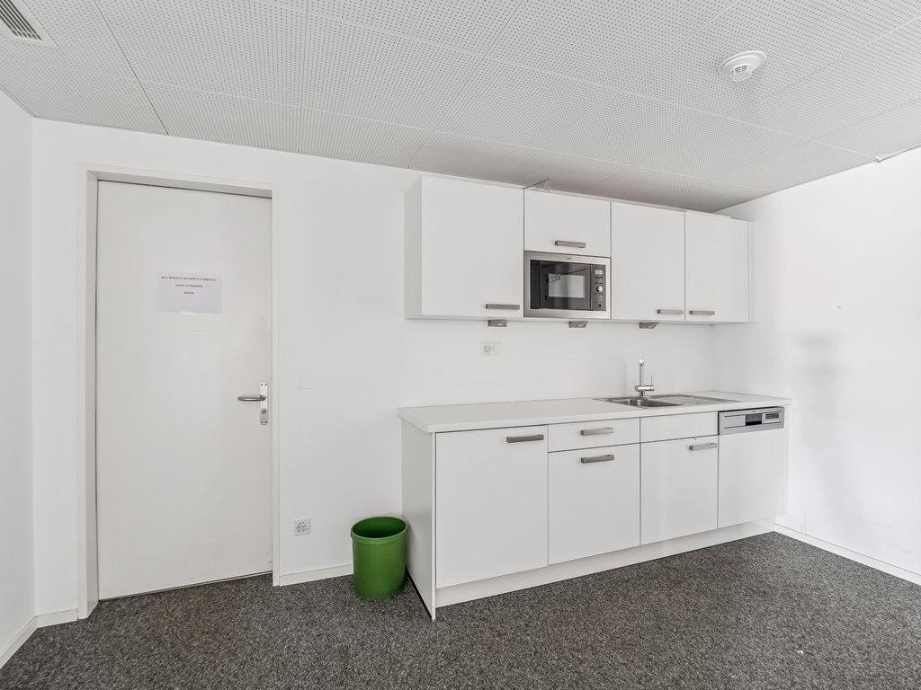 158m² office