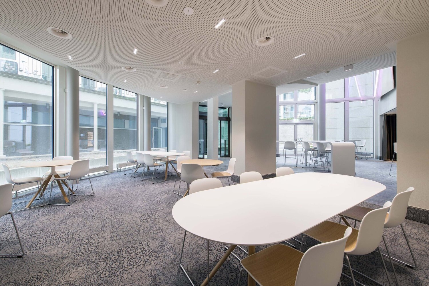 ufficio di 610m²