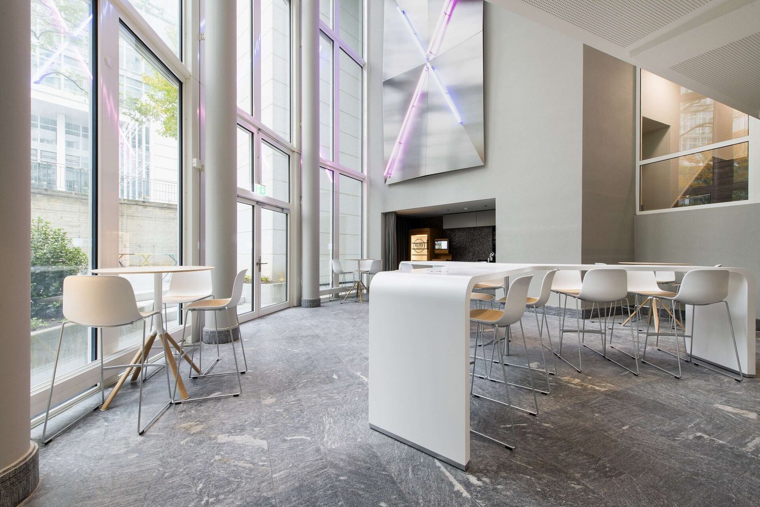 ufficio di 610m²
